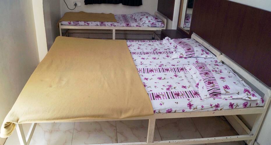 Sai Vishnu Guest House, Shirdi 5